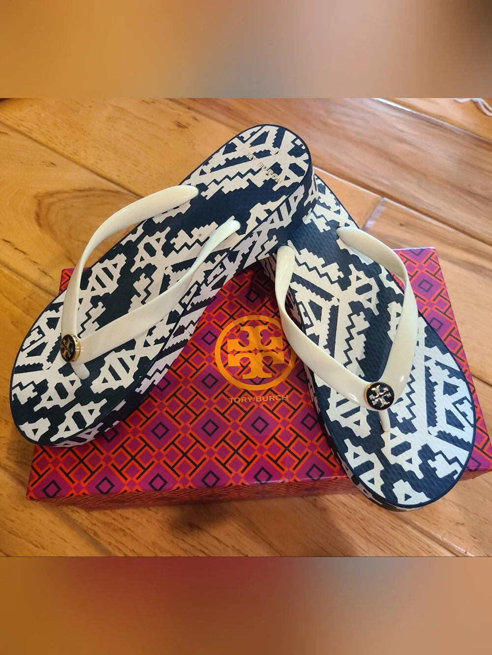 Like NEW Tory Burch Platform Wedge Navy White Logo Flip Flop Sandal 7.5 Or 8